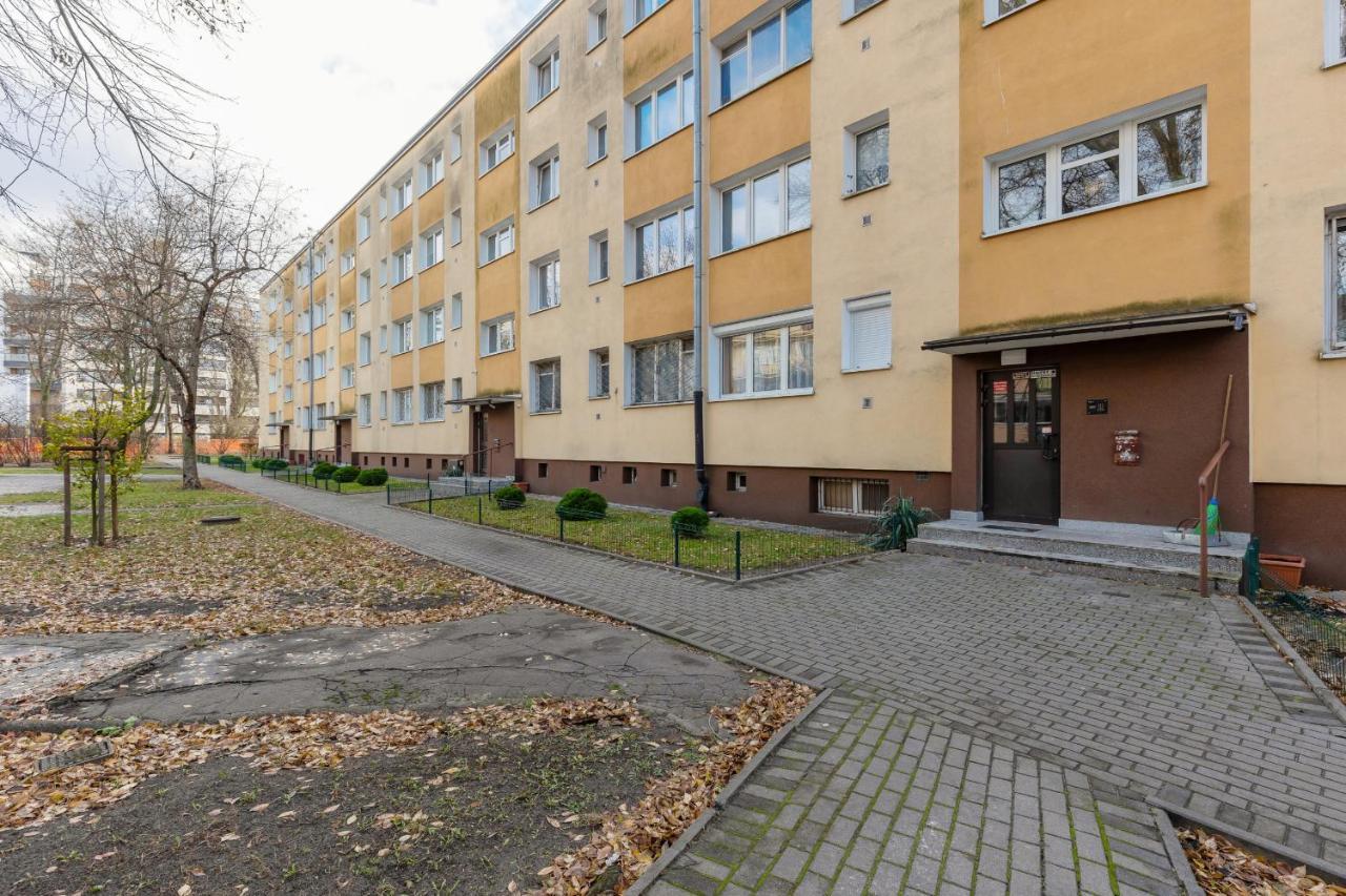 Family With Two Bedrooms And Balcony In By Renters Apartment Warschau
